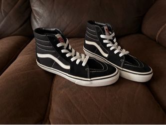 Vans Sk8-Hi shoes - Junior’s size 5.5