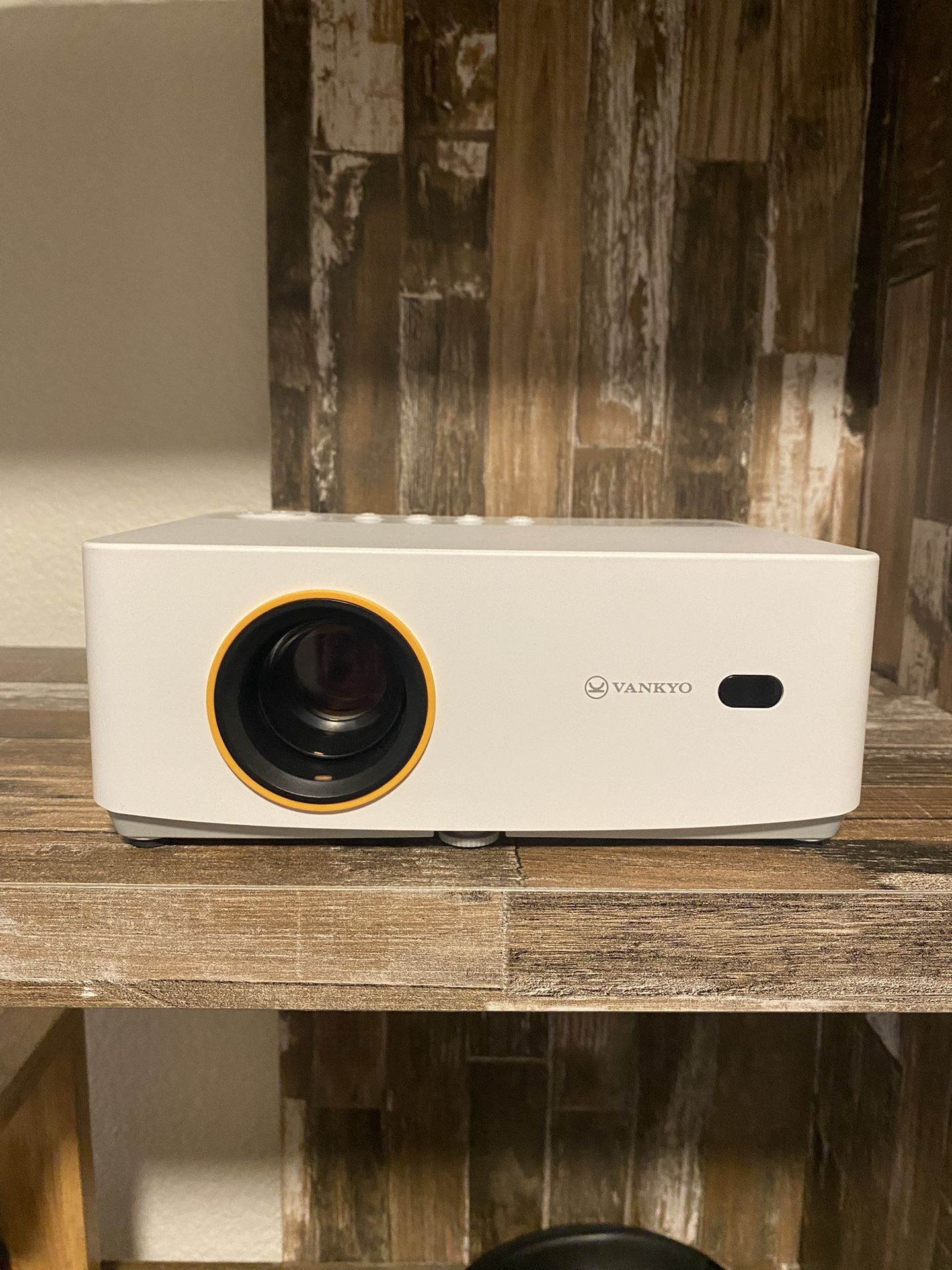 Vankyo Projector