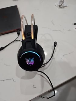Headphones Working Mic And Volume Slider
