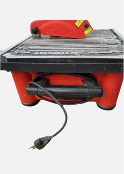 Husky wet tile saw