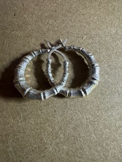 bamboo-textured design, likely crafted from .925 sterling silver.