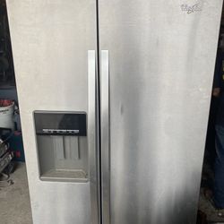 Whirlpool Fridge With Water Dispenser 