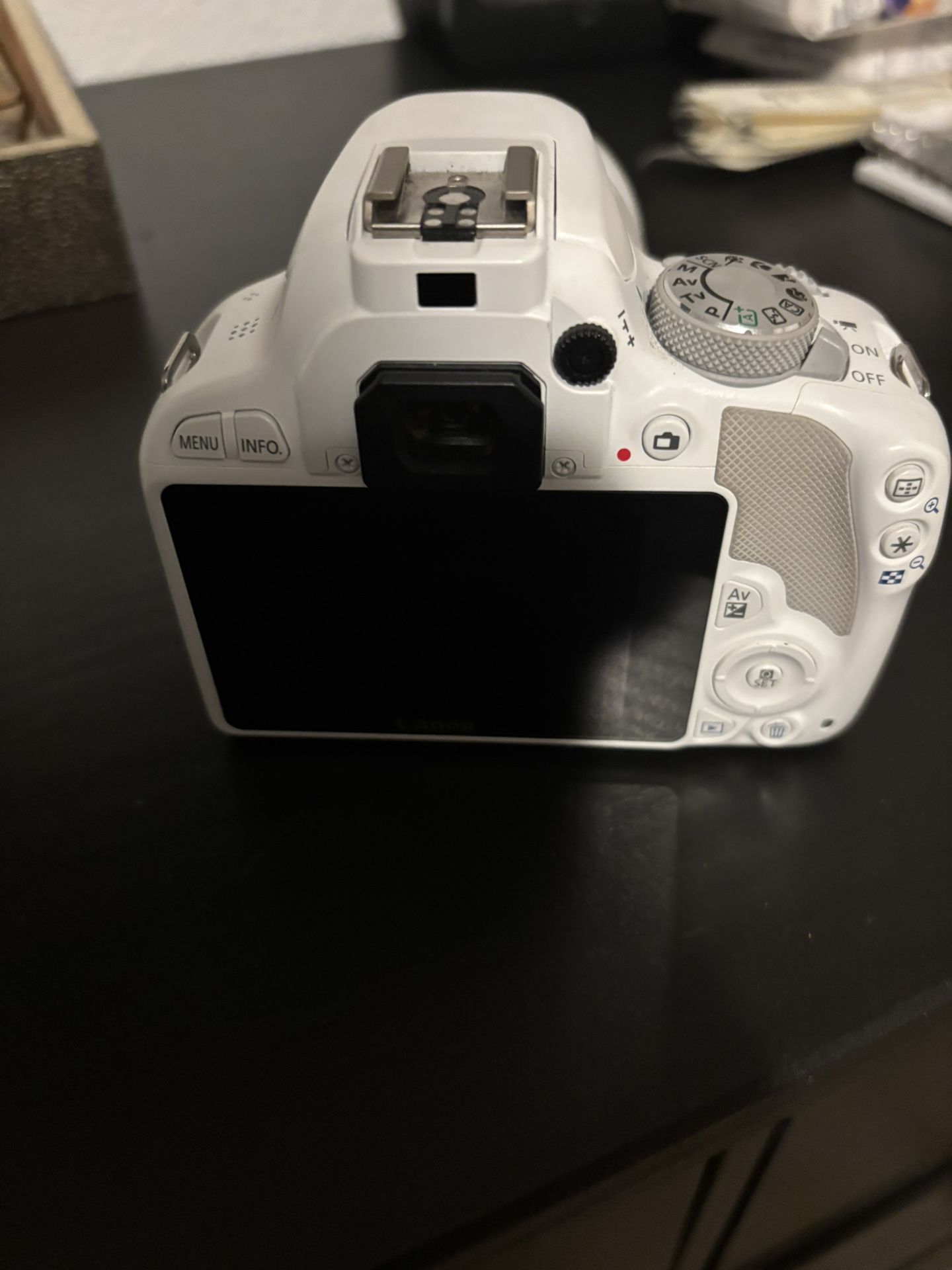 Canon EOS Rebel SL1 Camera