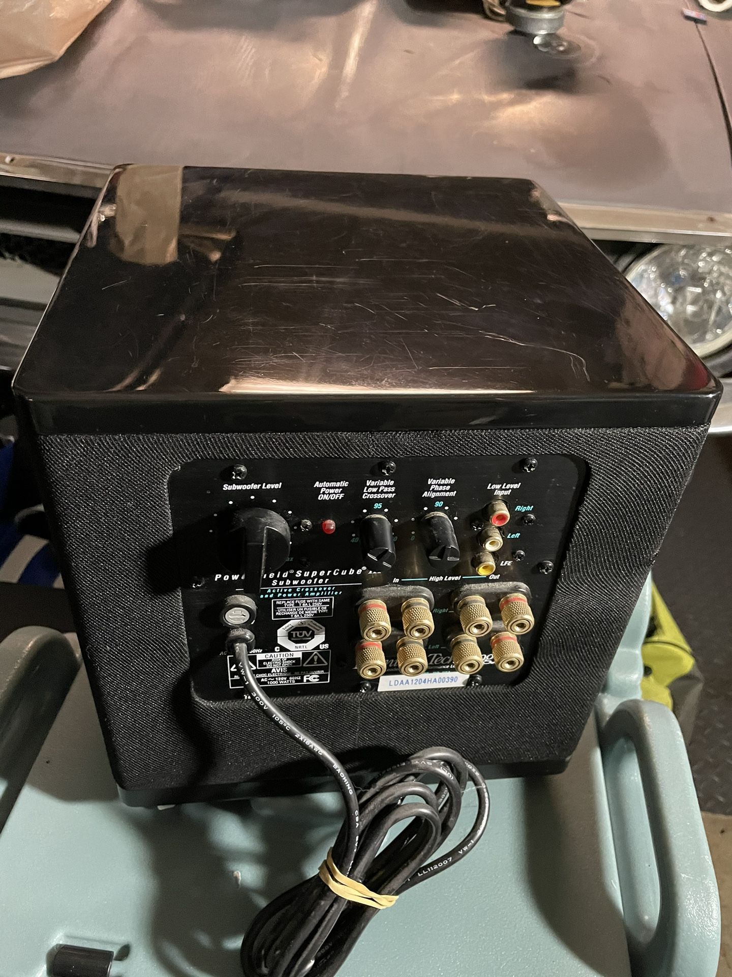 Definitive Technology SuperCube III Ultra-compact powered subwoofer *not Working*