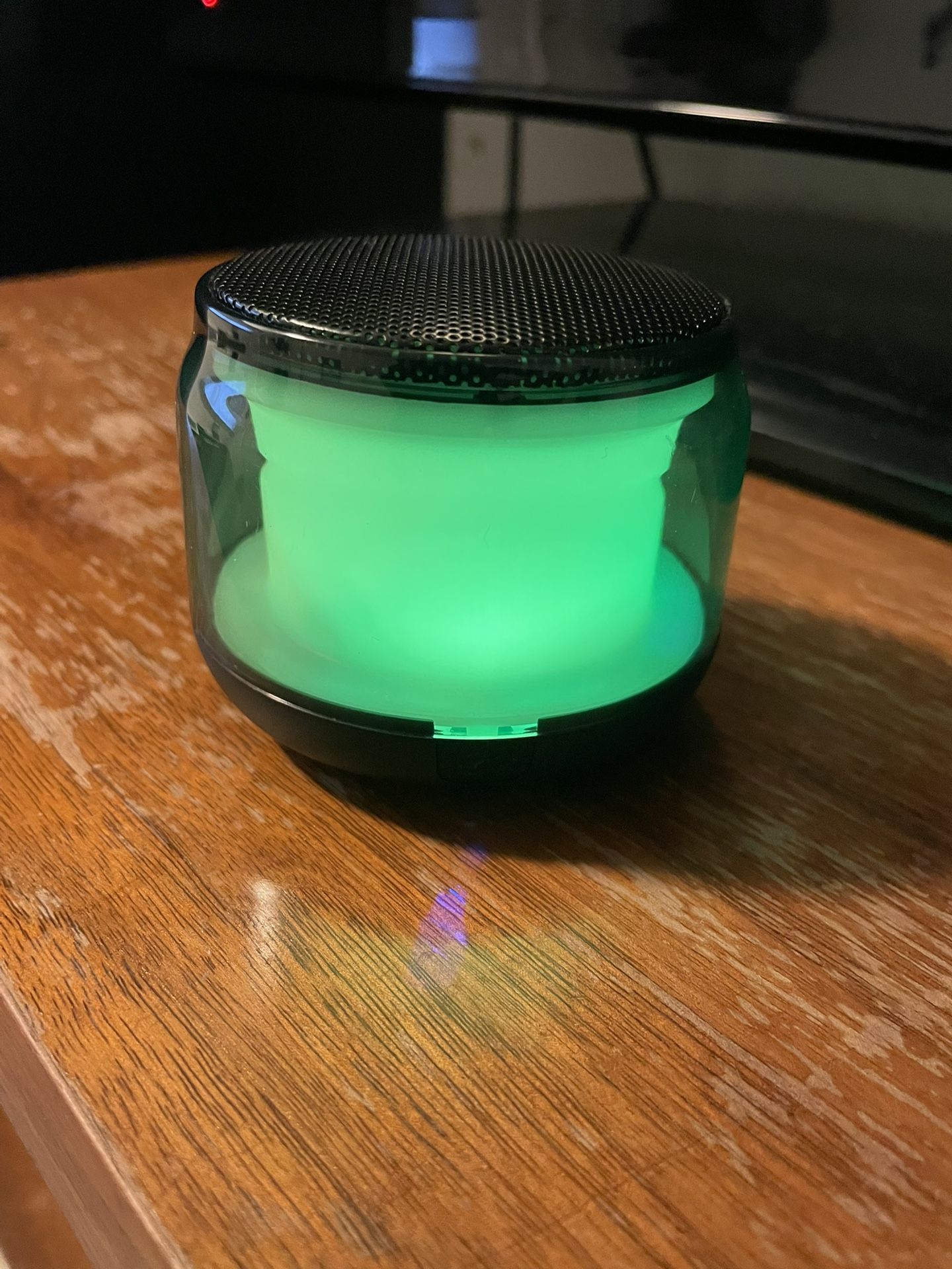 Awesome, Portable Bluetooth Compact Speaker Hd Sound Clean, And Crisp Sound