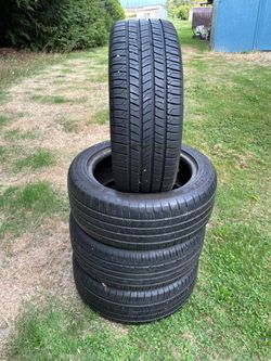 Set of 4 tires 225/50R17