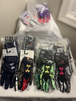 NEW UNDER ARMOUR /BLUR -F8 FOOTBALL SKILL PLAYERS GLOVES  SIZES ~ LARGE MENS AND MEDUIM WOMENS 