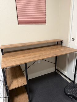 Working Desk