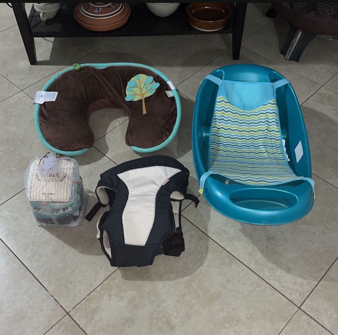 Mama Koala Diapers, Papa Baby Carrier, Original Boppy Pillow, Bathtub