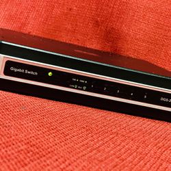 D-Link DGS-2205 5-Ports External Gigabit Ethernet Switch 