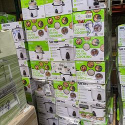 Super pallet sale! $100 off select pallets this month only! Pallets Starting At $99 Read Description