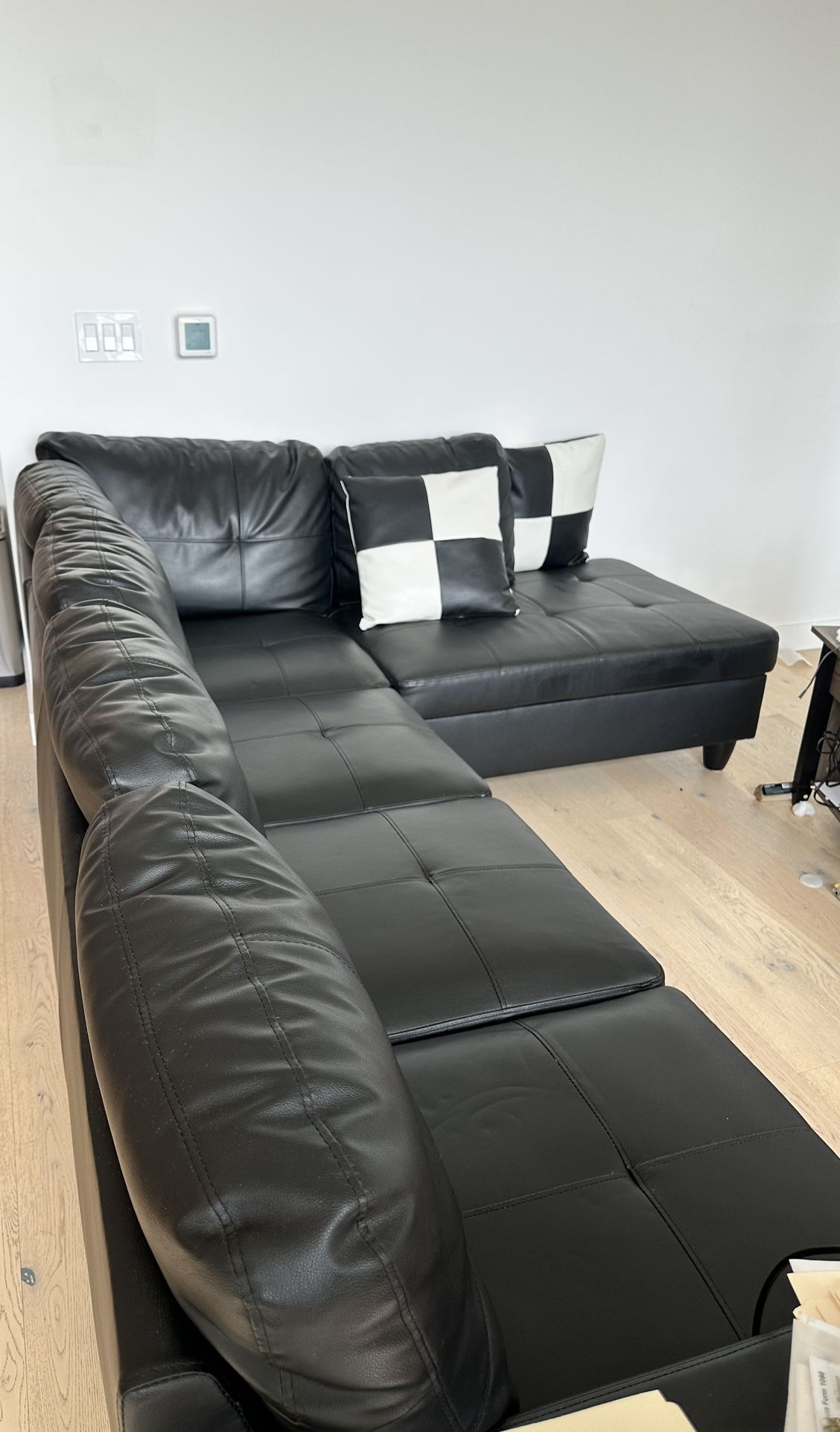 Couch / Sofa 