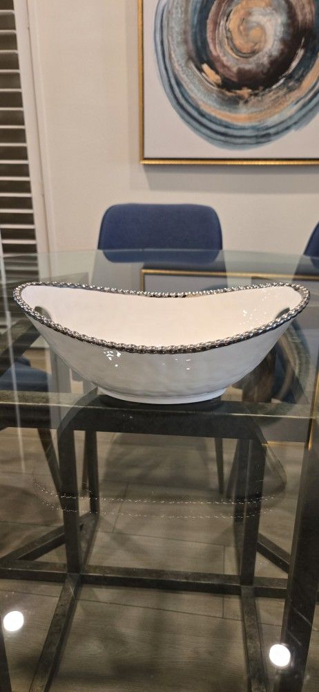 Brand New Porcelain Pampa Bay White and Silver Serving Bowl