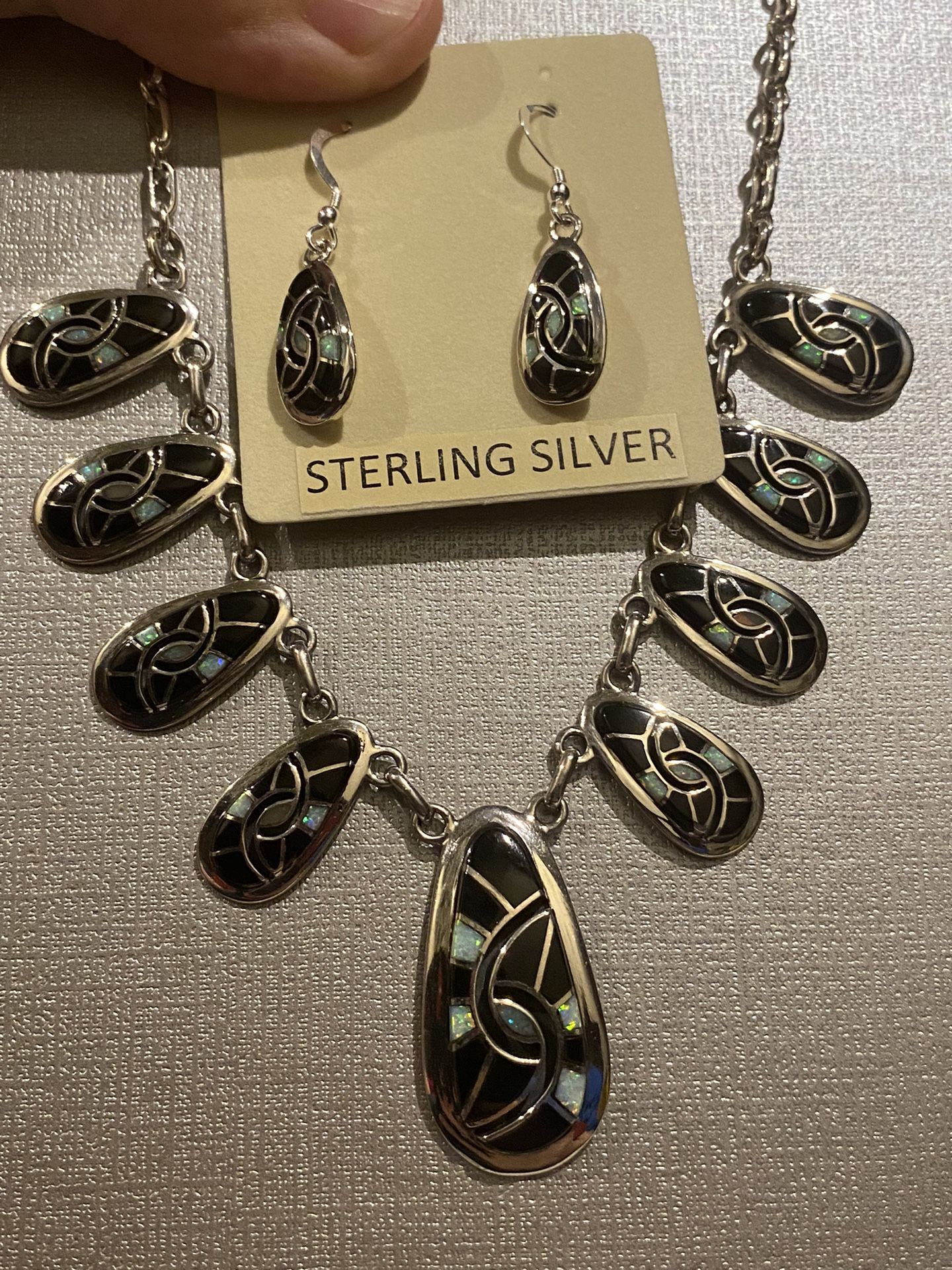Beautiful Santa Fe Style Black Onyx & Opal inlay jewelry set - new!