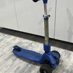 Jetson 3-Wheel Scooter