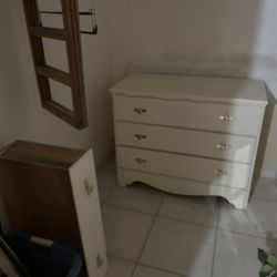 2 Dressers For Sale The Second One Needs The Drawer Fixed…. Only Asking $150 For Both… 