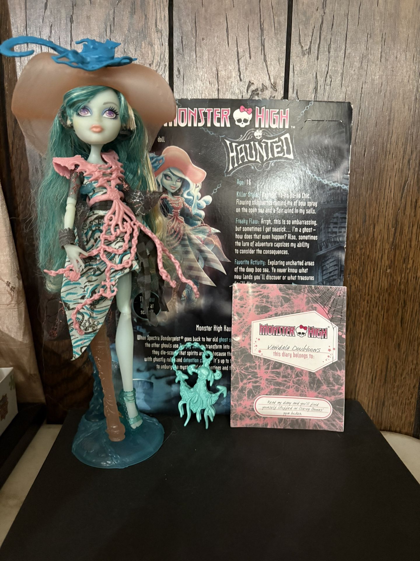 Vandals Doubloon Monster High Doll