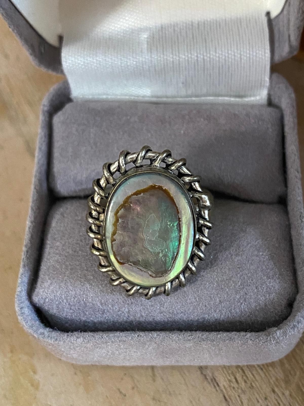 Anillo Plata Size 7/8 Piedra Nácar Joyería Antigua