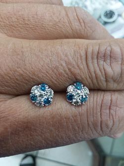 14k White Gold Earings White & Blue 1.50 CT VVS Diamonds