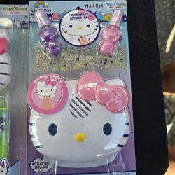 Hello Kitty Nail Set