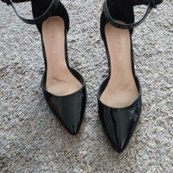 Black 👠  Size 7