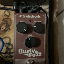T. C Electronic Rusty Fuzz Guitar Effects Pedal