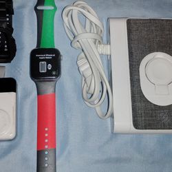 44mm Nike Apple Watch SE