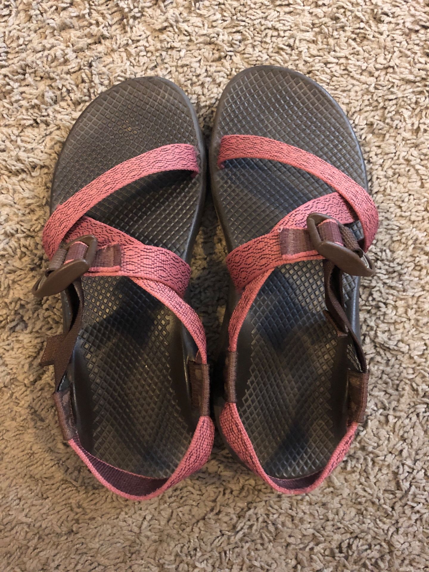 Women’s Chacos Size 8! Excellent condition!