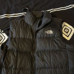 North Face Vest - Size M