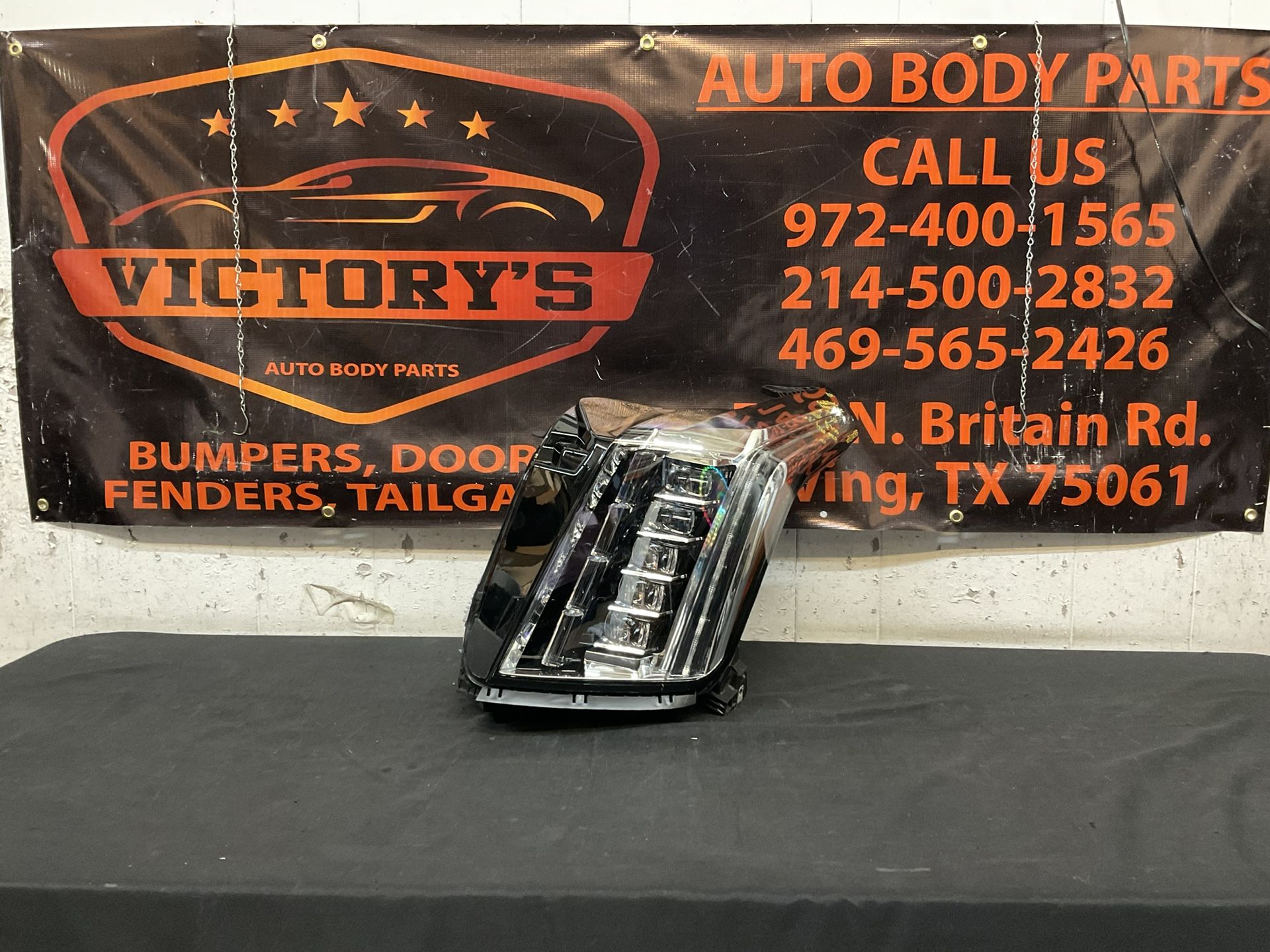 CADILLAC ESCALADE 2021-2024 LH HEADLIGHT OEM