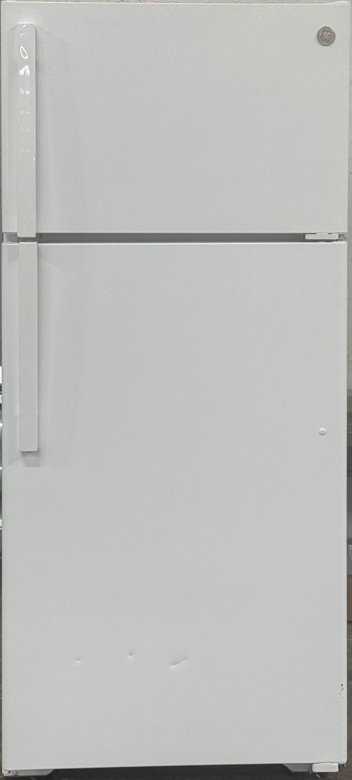 GE Refrigerator GTS17DTNRWW 02282 .