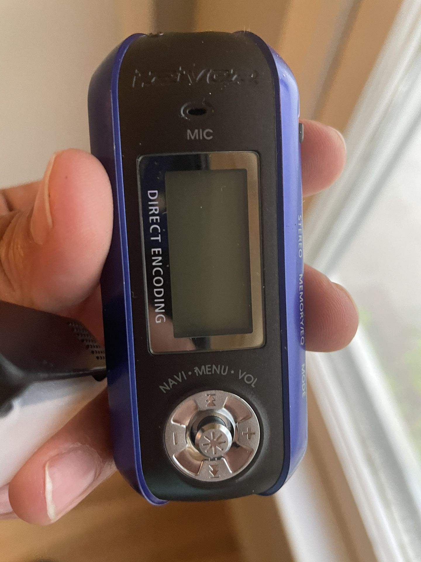 IRiver ifP-880 MP3 Player With Direct Encoding and Headphones - Feel Free To Ask Questions