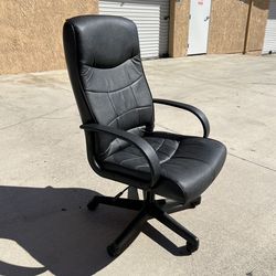 Swivel Adjustable Height Rolling Coaster Executive Office Chair