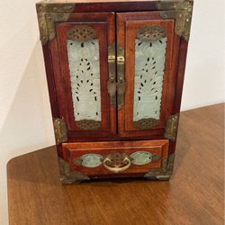 Chinese Antique Jewelry Box