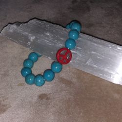 Turquoise bead bracelet