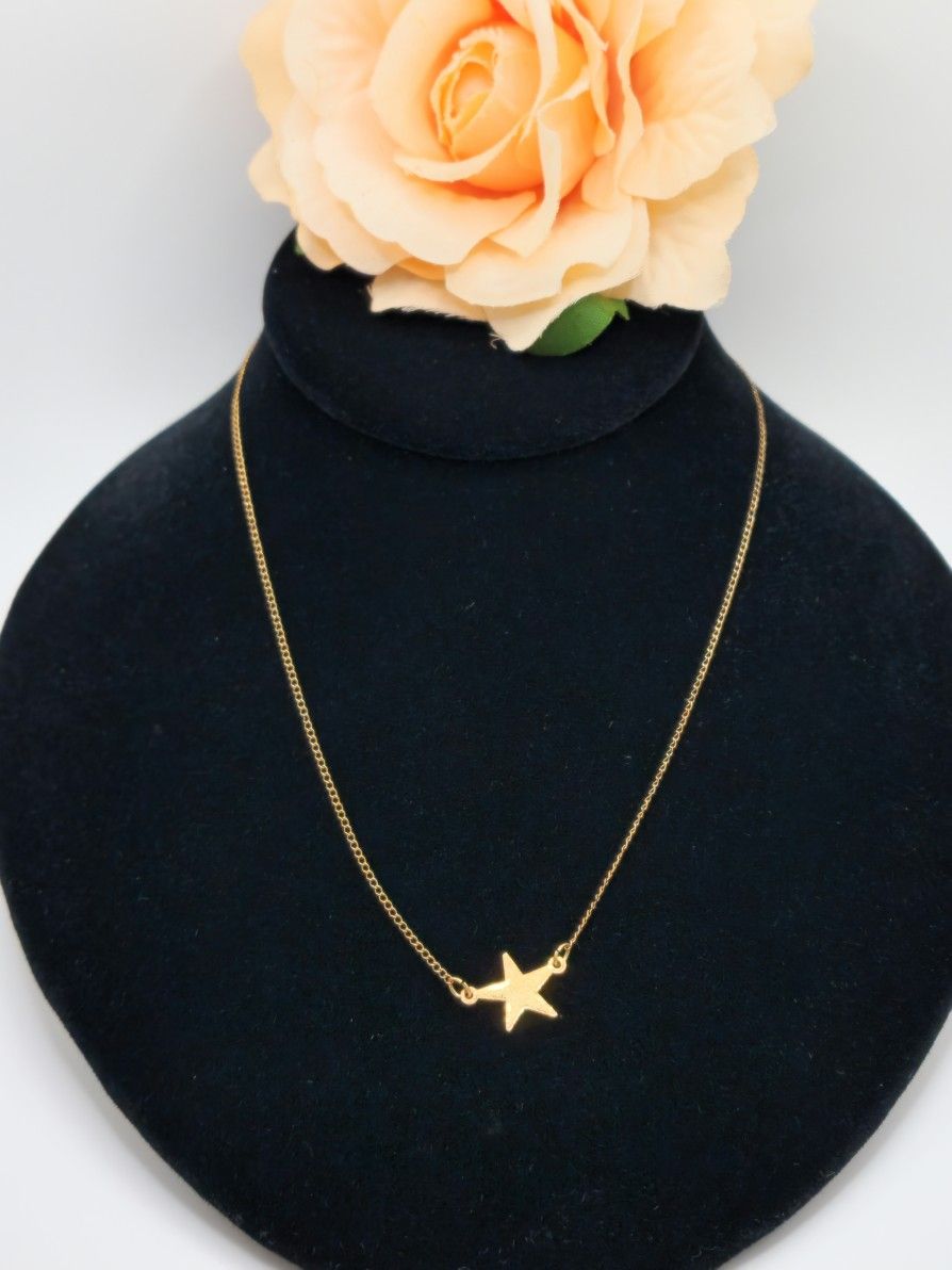 Vintage 12kt Gold star necklace