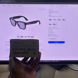 Ray-Ban Meta Wayfarer (Gen 2)  Clear to Grey Transitions