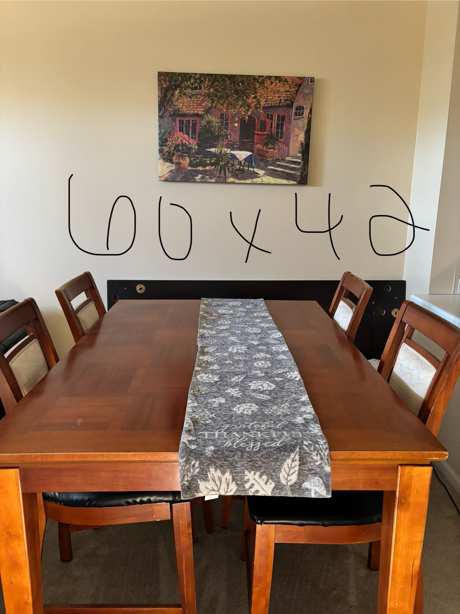Dining Room Table With  With Leaf And 4 chairs
