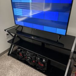 TV STAND 