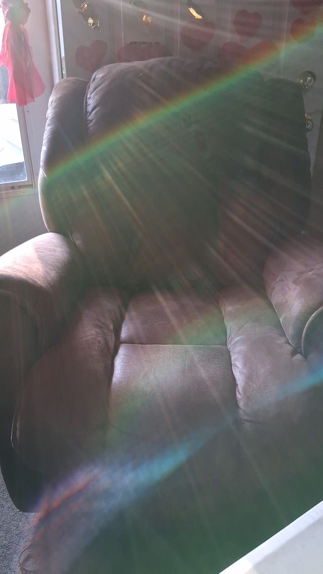 Electric Lazy Boy Recliner Good Condition Moves Forward and Backward $15.00