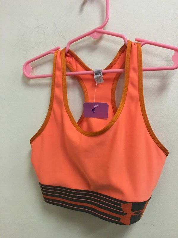 Under armor youth medium sports bra