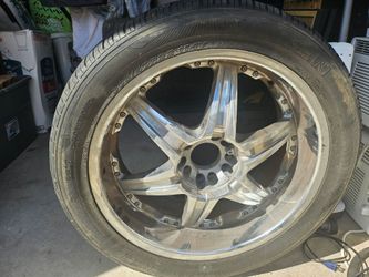 Used truck tires 305/40R/22