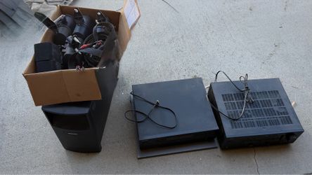 These are Bose Dual Cube speakers,