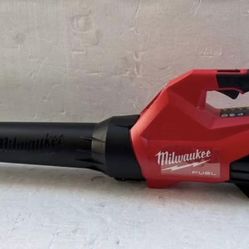Milwaukee M18 FUEL 120 MPH 500 CFM 18V Lithium-lon Brushless Cordless Handheld Blower (Tool-Only)