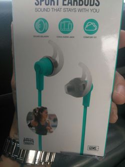 Sport earbuds sound delivery audio jack comfort fit