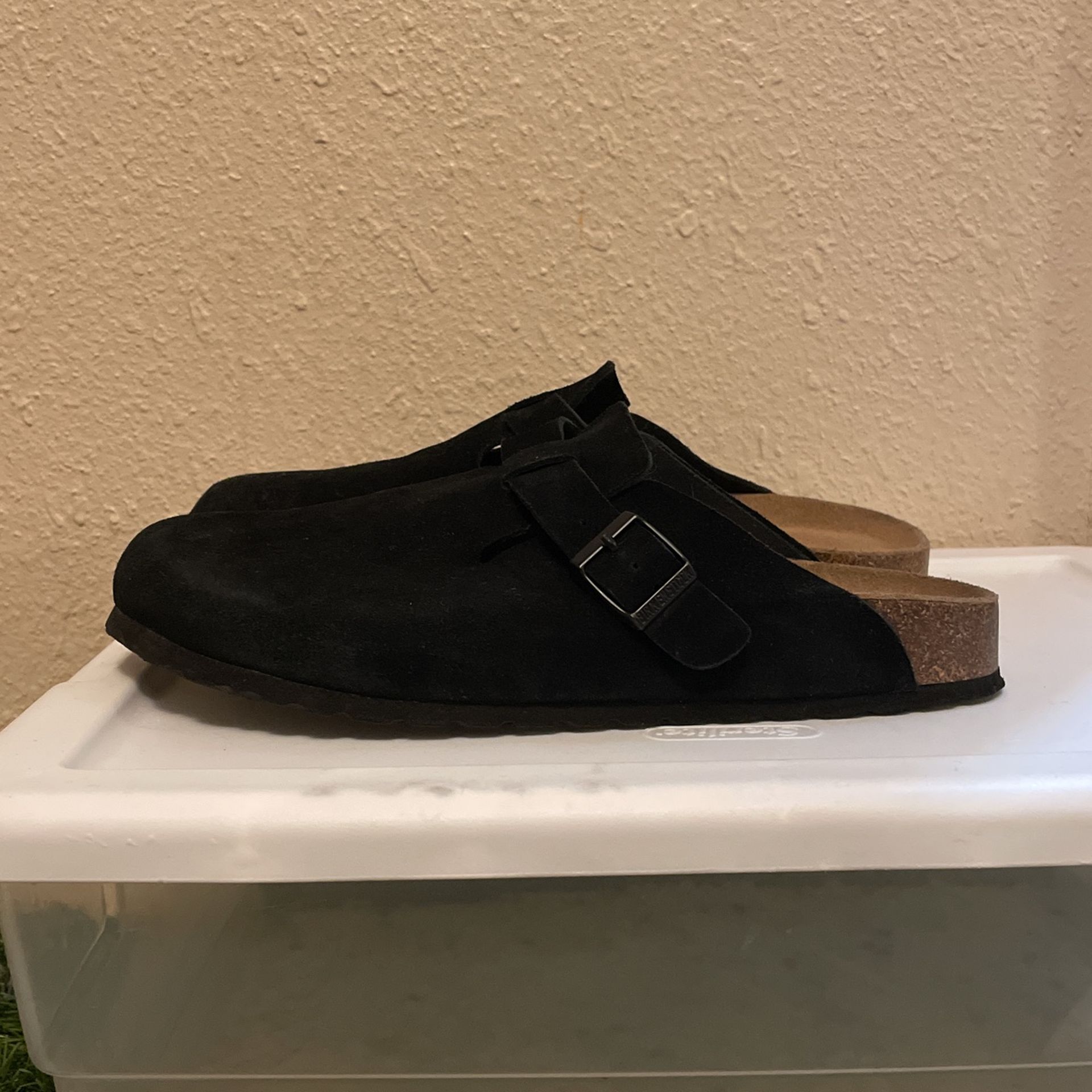 Black Boston Birkenstocks Size 9 Men’s