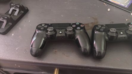 PS4 Controllers