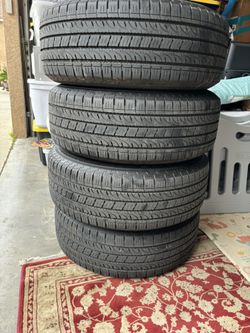 Jeep Stock Rims Semi New !