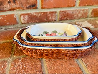 Vintage nesting baking loaf pans