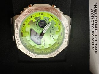 Invicta men’s watch new in box